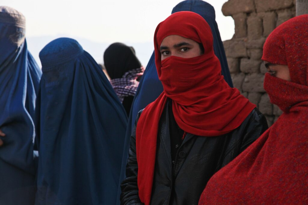 Afghanistan, accoglienza profughi: la strada Ue è necessaria ma difficile. Proviamoci